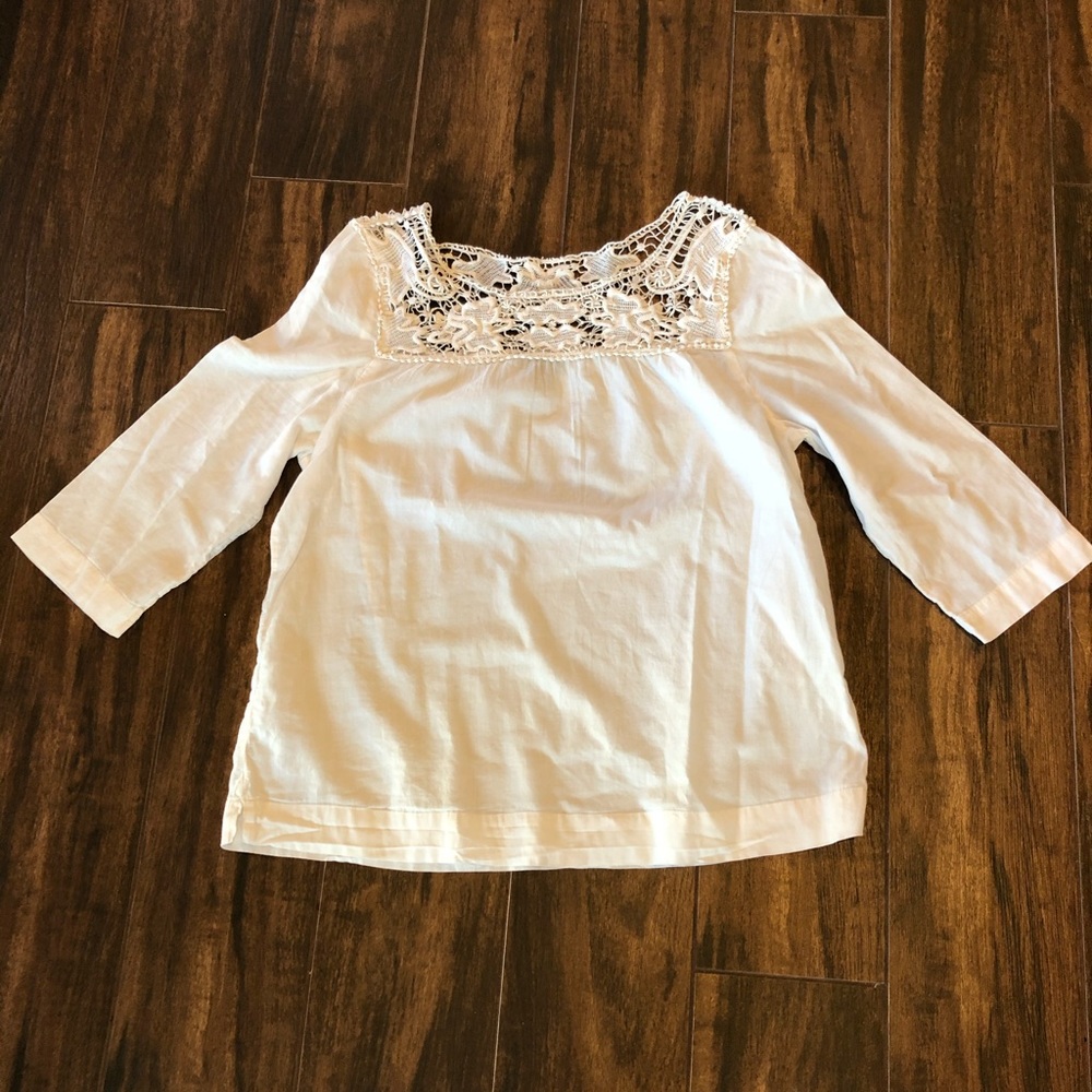 White Gap shirt 3/4 sleeve